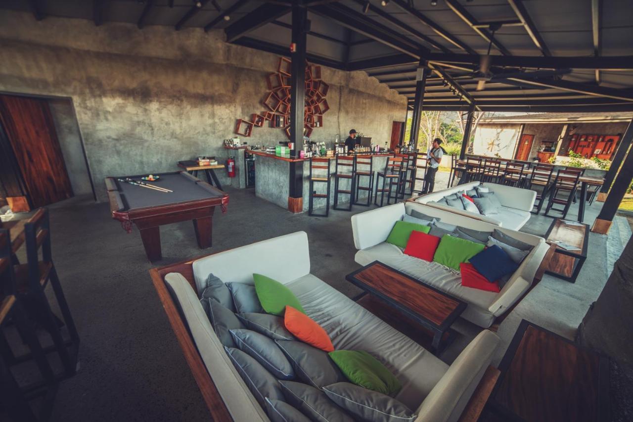 Alaya Yoga & Surf & Retreat