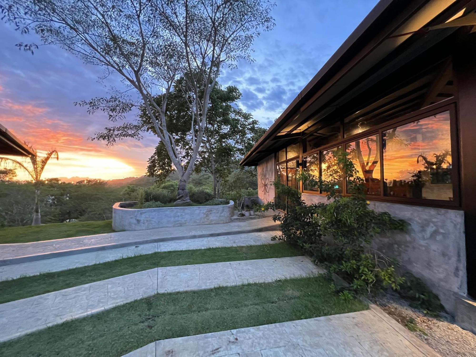 Alaya Yoga & Surf & Retreat 5*