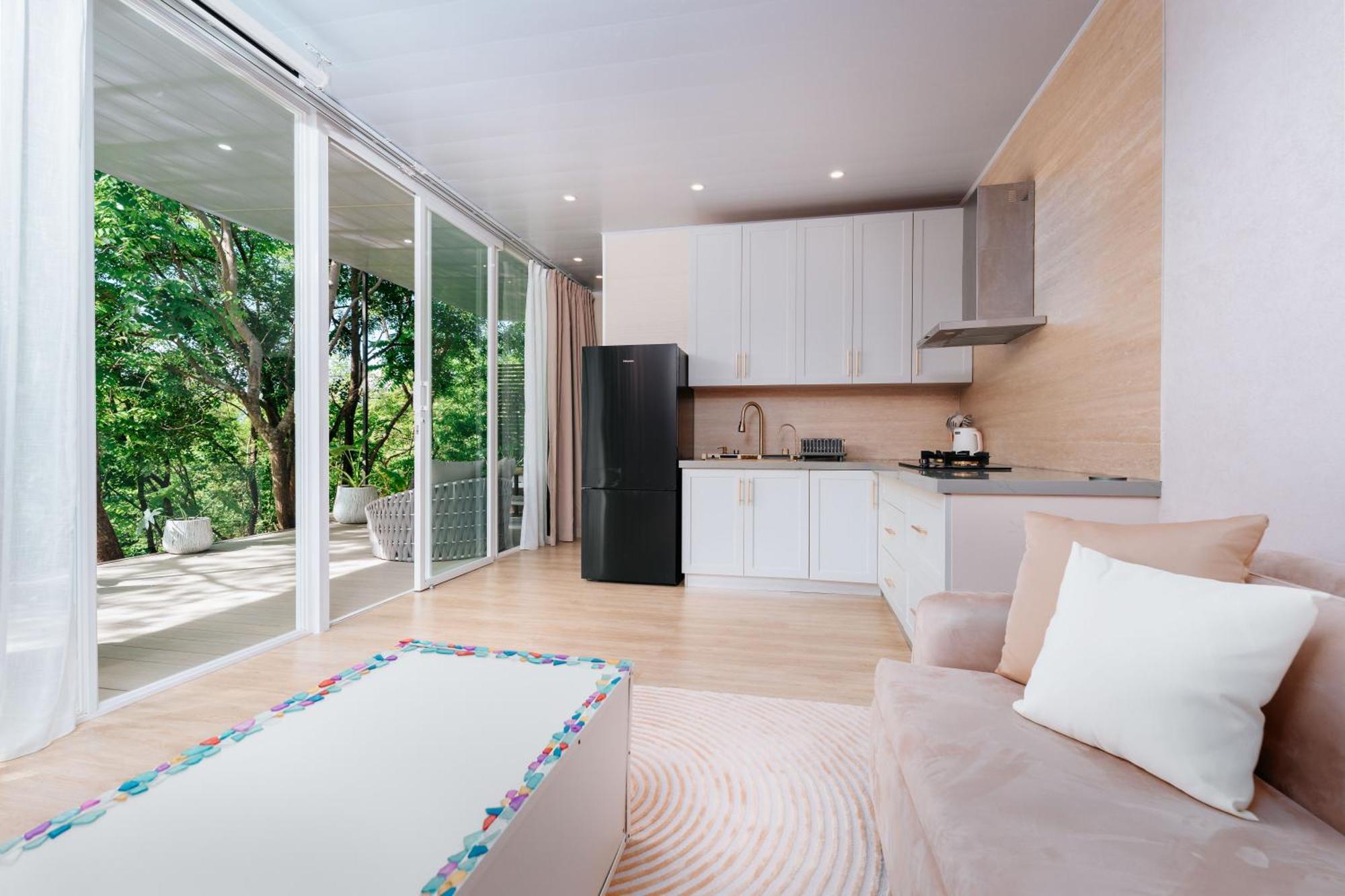 Hotel Alaya Yoga & Surf & Retreat 5*